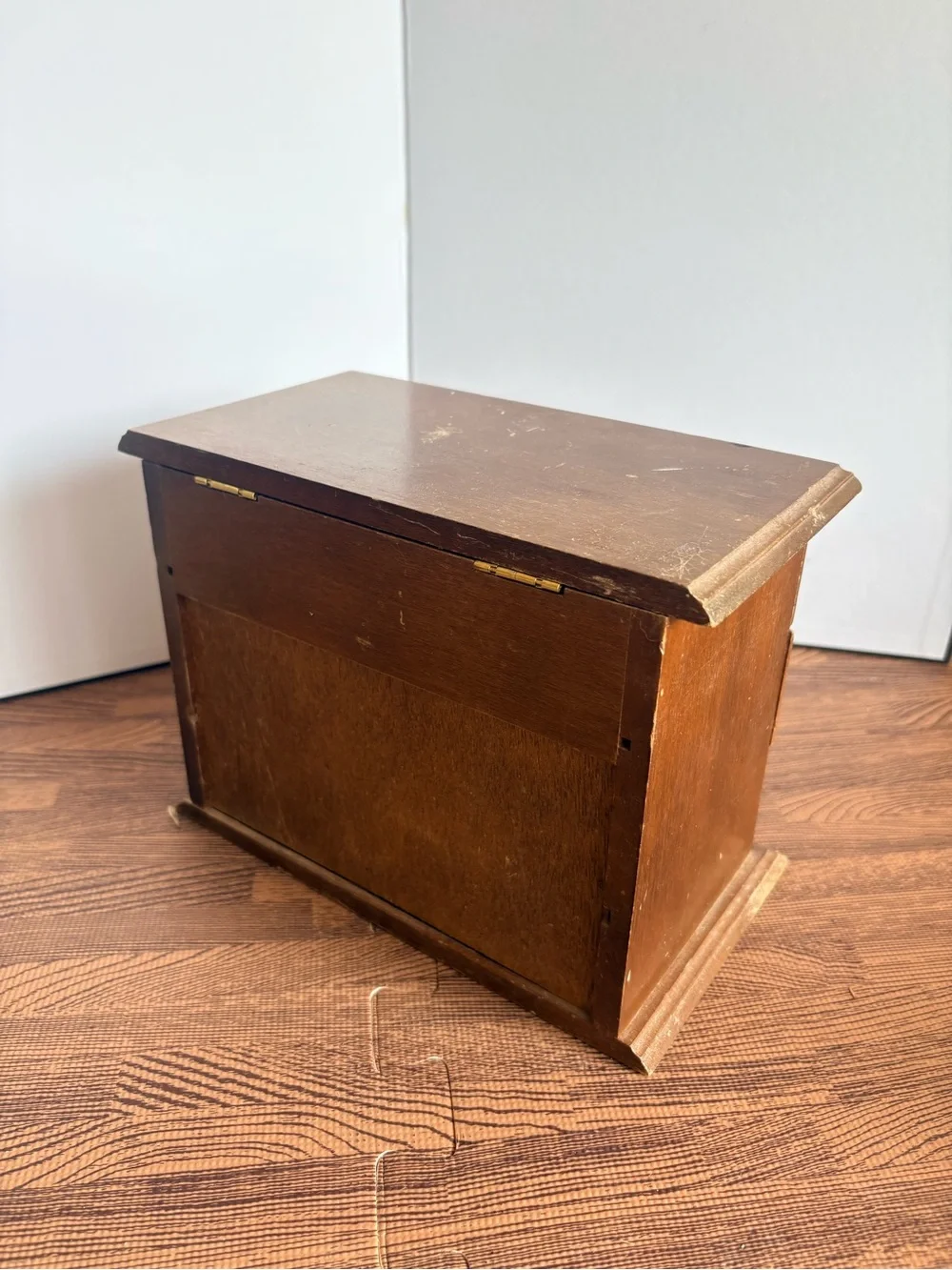 Vintage compact wooden